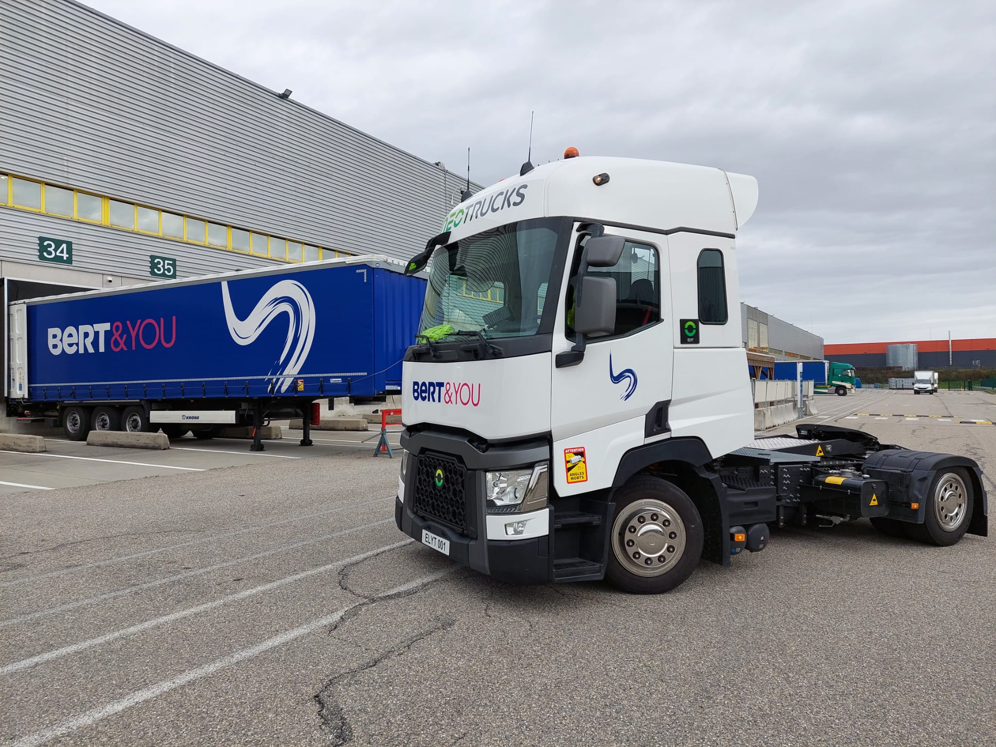 Tracteur de parc 100% électrique ELYT de NEOTRUCKS pour Bert&You